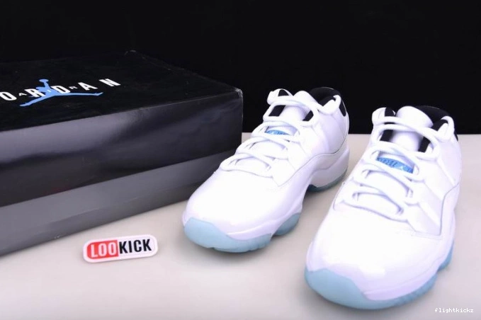 Jordan AV2187-117 11 Legend Low Blue Air 1212